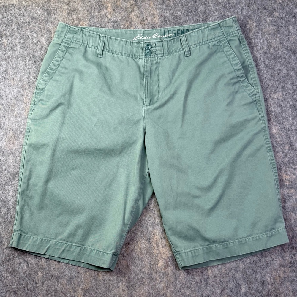 Eddie Bauer Shorts Women 14 Green Legend Wash 11" Inseam Flat Front Cotton Chino